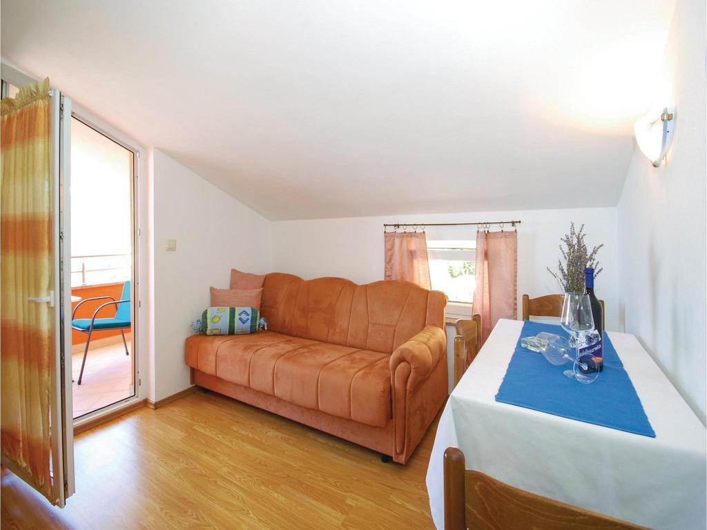 Stunning Apartment In Crikvenica With Wifi Exterior foto